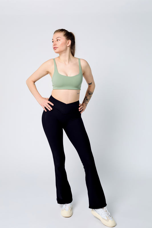 ICONIC Flow Wide-Leg Leggings - Black